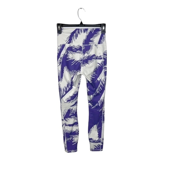 FABLETICS High-Waisted Printed PureLuxe‎ 7/8 Paradiso Leggings Purple Size XS - Picture 6 of 6